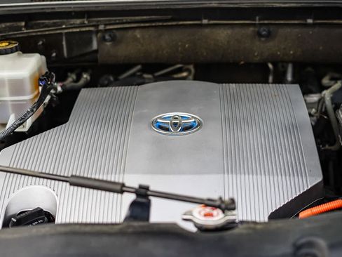Used 2017 Toyota Highlander Limited AWD/4WD image 39