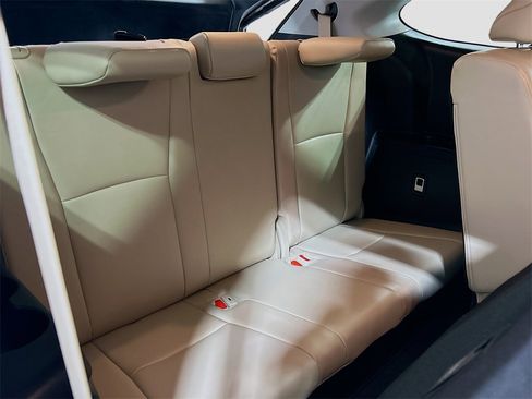 Used 2023 Toyota Highlander XLE image 25