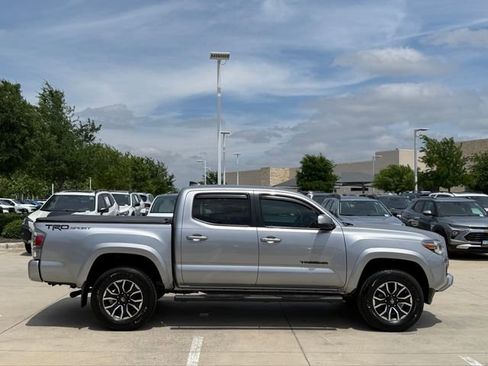Used 2020 Toyota Tacoma TRD Sport RWD image 6