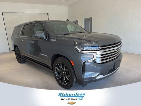 Used 2021 Chevrolet Suburban High Country AWD/4WD image 1