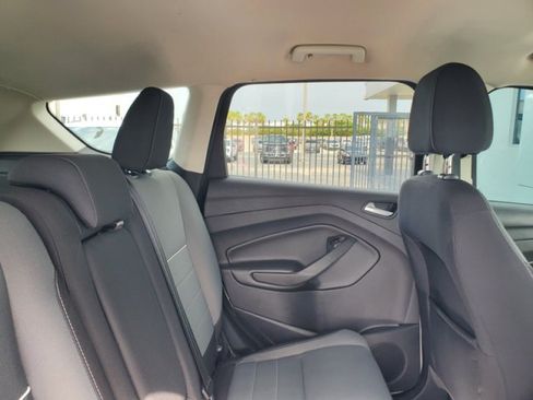 Used 2013 Ford Escape SE w/ Class II Trailer Tow Pkg FWD image 28