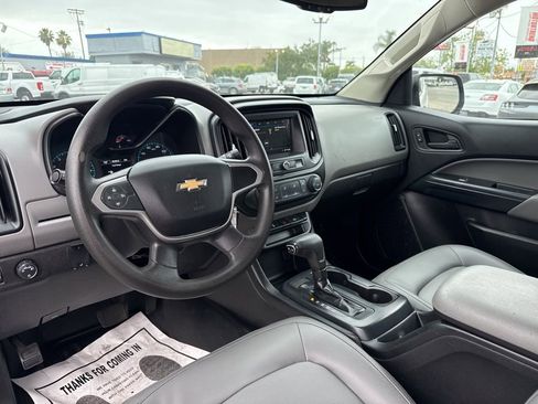 Used 2019 Chevrolet Colorado W/T w/ WT Convenience Package RWD image 10