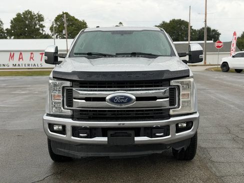 Used 2019 Ford F250 XLT w/ XLT Premium Package AWD/4WD image 2
