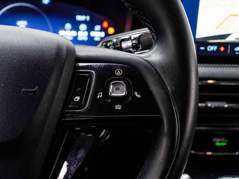 Used 2023 Lincoln Corsair FWD image 33