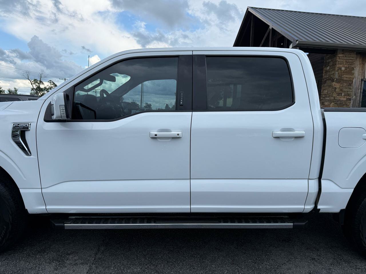 Used 2021 Ford F150 Lariat w/ Trailer Tow Package AWD/4WD image 40