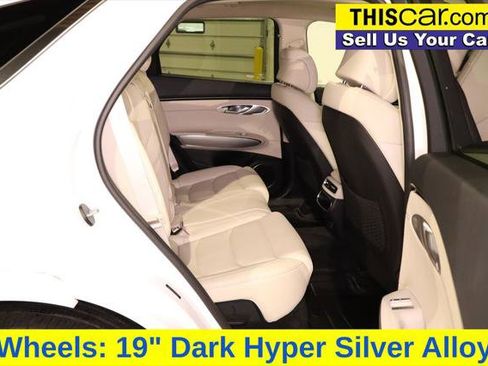 Used 2025 Genesis GV70 2.5T w/ Select Package AWD/4WD image 30