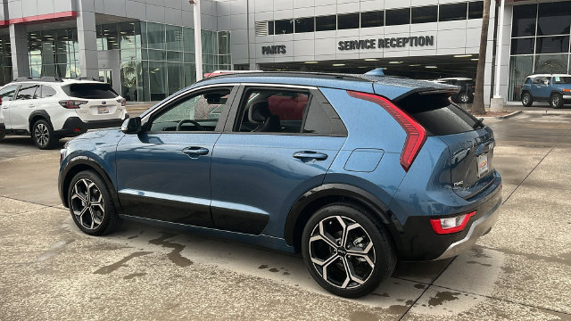 Used 2023 Kia Niro EX Touring FWD image 23