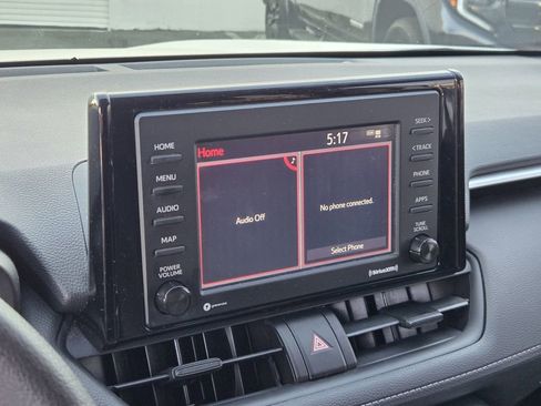 Used 2021 Toyota RAV4 XLE image 8