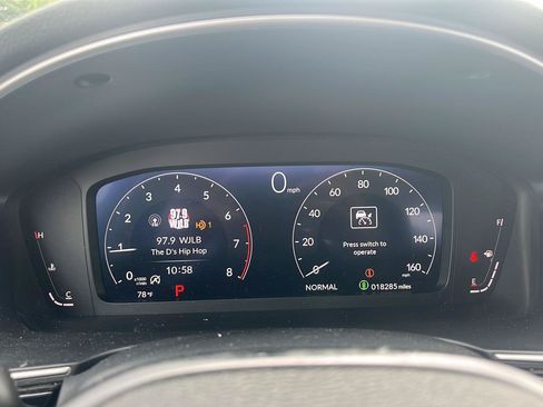 Used 2024 Honda Civic Touring image 10
