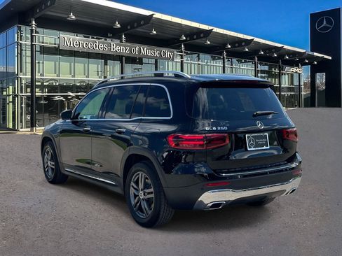 Used 2026 Mercedes-Benz GLB 250 image 5