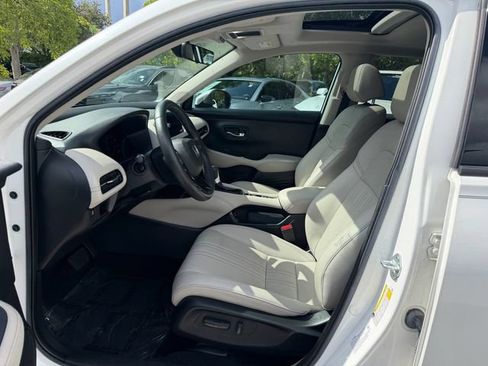 Used 2024 Honda HR-V EX-L image 11