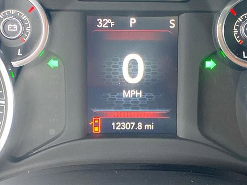 Used 2024 RAM 2500 Big Horn w/ Bed Utility Group image 15