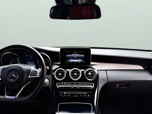 Used 2016 Mercedes-Benz C 300 Sedan image 26