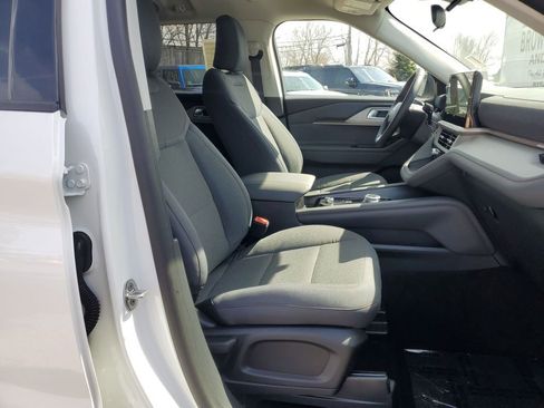 New 2026 Ford Explorer Active image 12