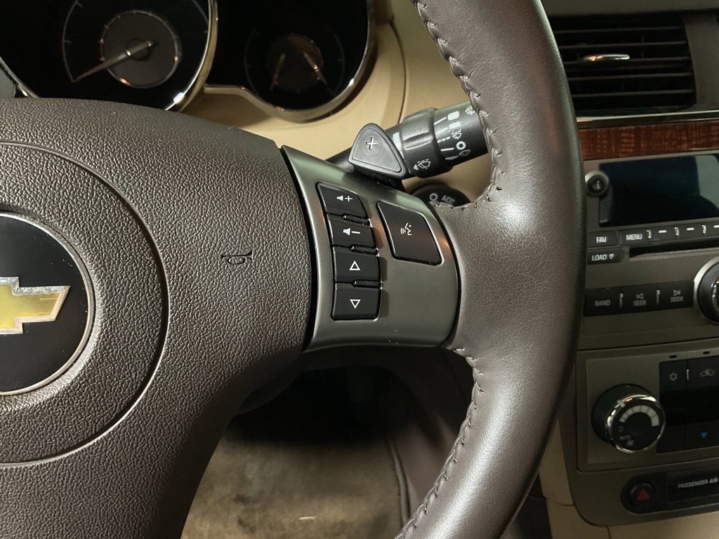 Used 2008 Chevrolet Malibu LTZ w/ Rear Power Package FWD image 25