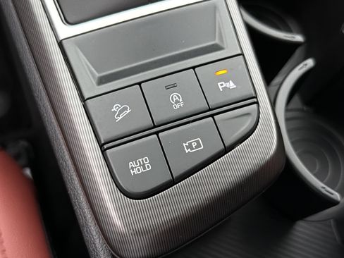 Used 2026 Kia Sportage SX FWD image 28