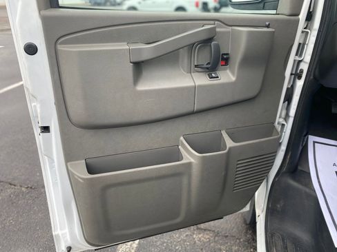 Used 2023 GMC Savana 2500 w/ Driver Convenience Package RWD image 21