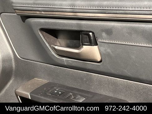 Used 2023 Toyota Tundra Limited image 28