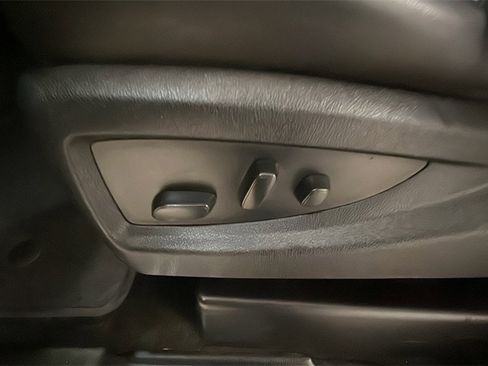 Used 2018 GMC Sierra 2500 Denali w/ Duramax Plus Package image 25