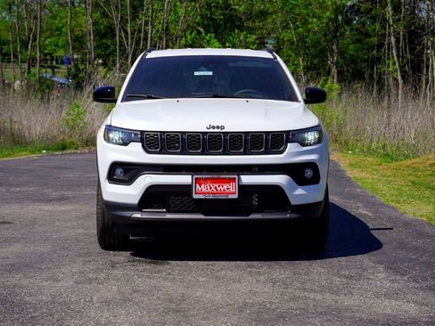 New 2026 Jeep Compass Latitude AWD/4WD image 4