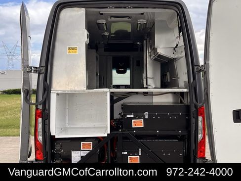 Used 2021 Mercedes-Benz Sprinter 4500 w/ Parking Package image 29