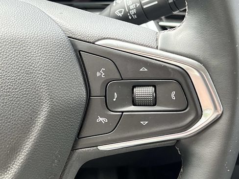 Used 2024 Chevrolet Trax LT w/ Driver Confidence Package FWD image 20