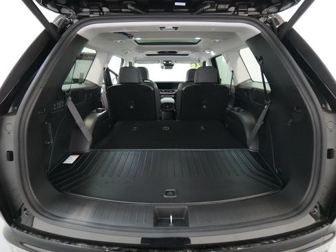 Certified 2026 Hyundai Palisade Limited AWD/4WD image 33