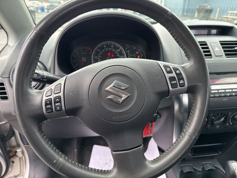 Used 2007 Suzuki SX4 AWD Hatchback image 10