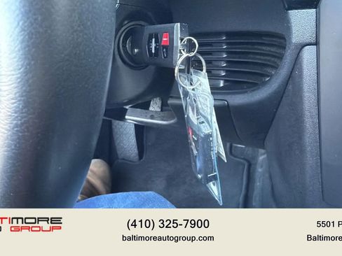 Used 2006 MAZDA MX-5 Miata Sport w/ Suspension Pkg image 11