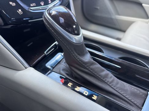 Used 2017 Cadillac XTS Luxury image 25