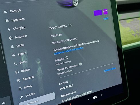 Used 2022 Tesla Model 3 RWD image 18
