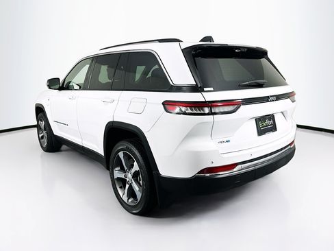 Used 2022 Jeep Grand Cherokee Limited 4xe w/ Luxury Tech Group II AWD/4WD image 5