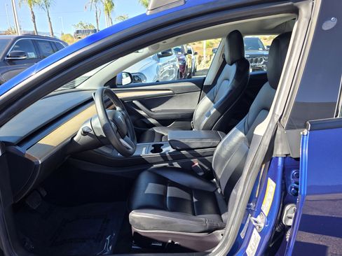 Used 2022 Tesla Model 3 image 12