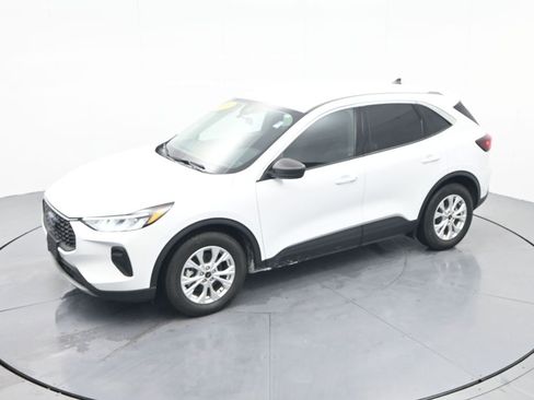 Used 2023 Ford Escape Active image 25