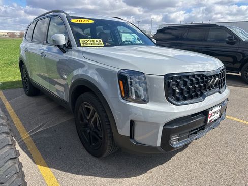 Used 2025 Kia Telluride SX X-Line image 8