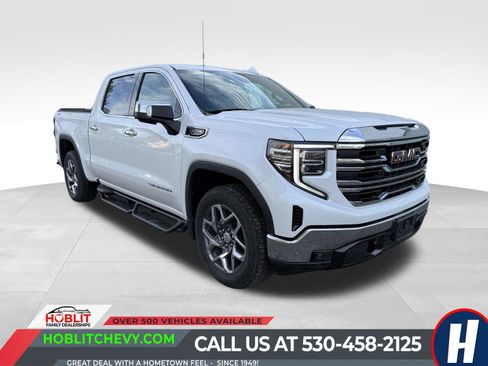 Used 2022 GMC Sierra 1500 SLT w/ SLT Convenience Package AWD/4WD image 1