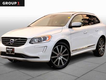 Used 2017 Volvo XC60 T6 Inscription w/ Climate Package