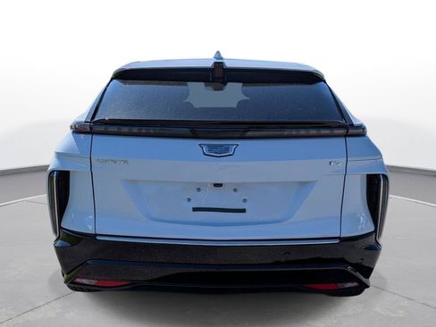 New 2027 Cadillac Lyriq Luxury AWD/4WD image 9