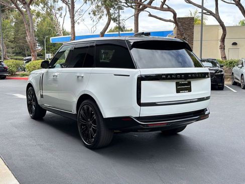 New 2026 Land Rover Range Rover SE AWD/4WD image 3