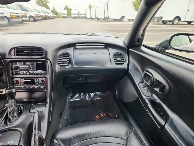 Used 2001 Chevrolet Corvette Convertible w/ Preferred Equipment Group2 RWD image 23
