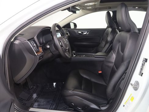 Used 2024 Volvo S60 B5 Plus AWD/4WD image 13