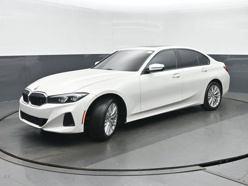Used 2023 BMW 330i xDrive Sedan w/ Driving Assistance Package AWD/4WD image 7