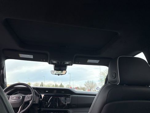 New 2026 GMC Sierra 1500 AT4X w/ AT4X AEV Edition AWD/4WD image 19