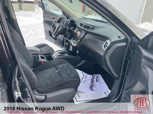 Used 2016 Nissan Rogue S w/ Appearance Package image 14