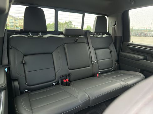 Used 2024 Chevrolet Silverado 2500 LTZ w/ LTZ Convenience Package AWD/4WD image 49