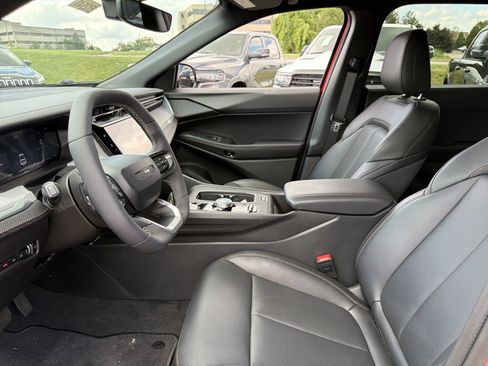 Used 2026 Jeep Cherokee Limited AWD/4WD image 14