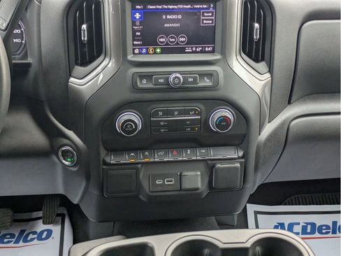 Certified 2025 Chevrolet Silverado 1500 Custom image 19