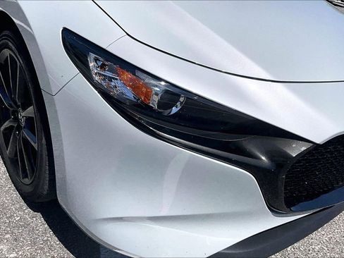 Used 2024 MAZDA MAZDA3 s FWD image 33