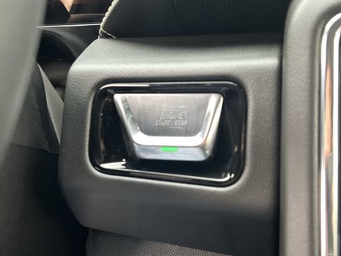 New 2026 GMC Yukon Elevation AWD/4WD image 17