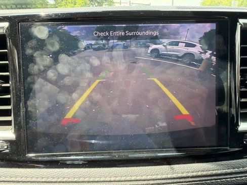 Used 2025 Chrysler Pacifica Limited FWD image 26